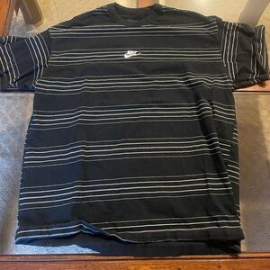 Nike Men's Black and White Striped Tee